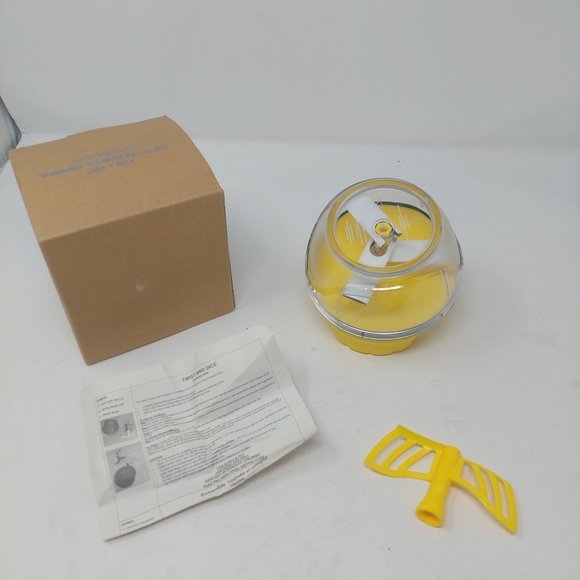 Avon Twist And Dice Kitchen Dicing And Whisk Dicer Chopper Vegetable Slicer - Picture 7 of 12